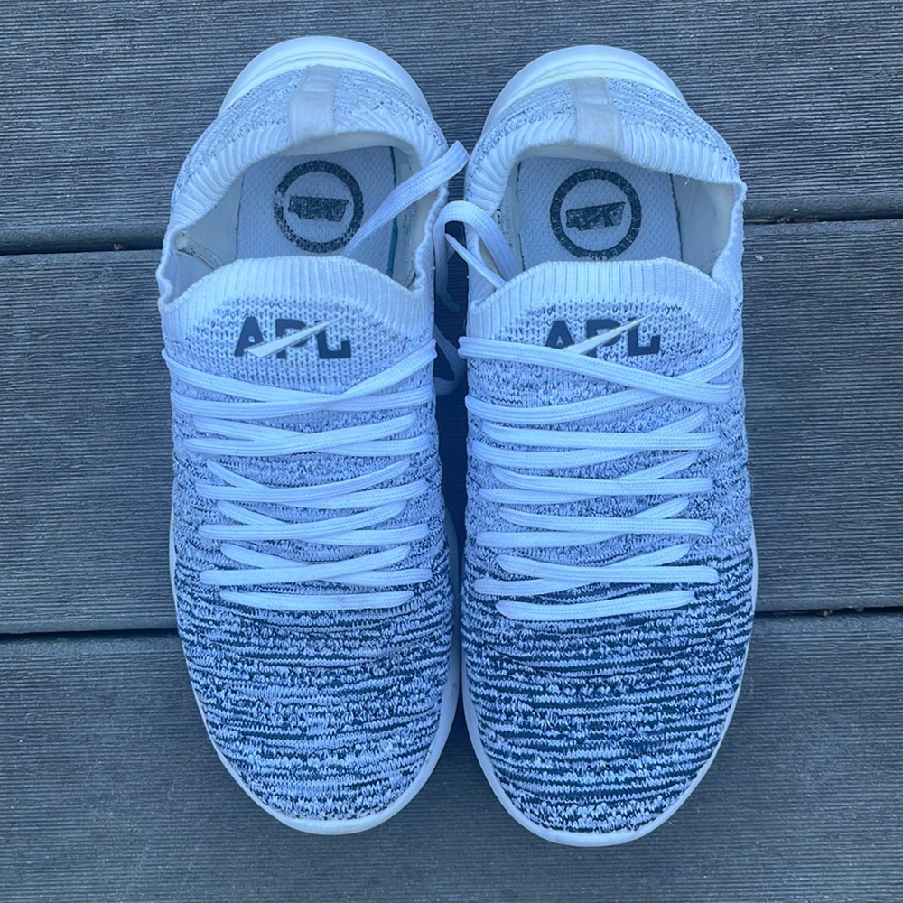 APL sneakers navy marled size 7
